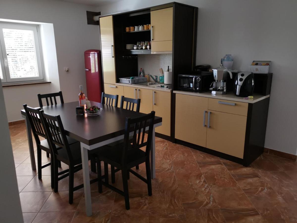 Apartma Vatovec Анкаран Екстериор снимка